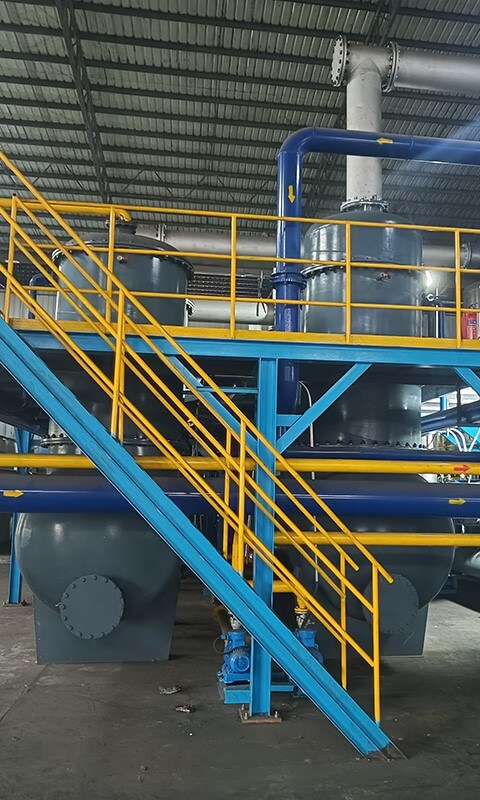 廢機油蒸餾設(shè)備圖片
